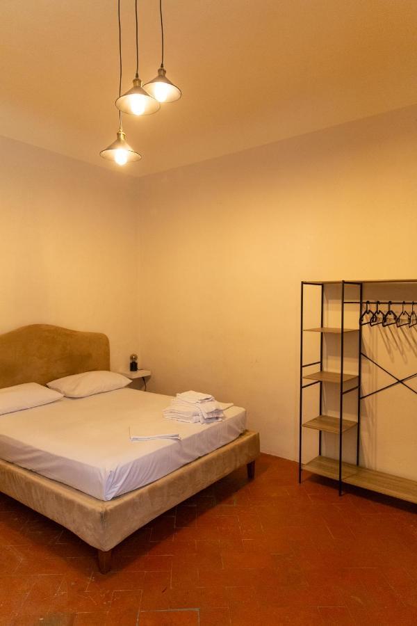 Charming Apartment By Bargello Museum Florence Exterior photo